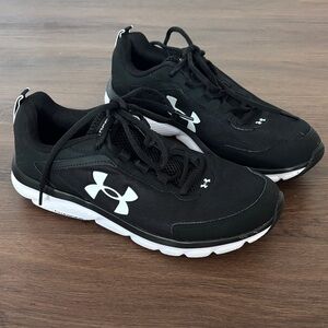Under Armour Black & White Performance Sneakers, Women’s Size 8.5